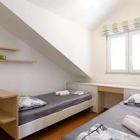 Lägenhet Hill Premium