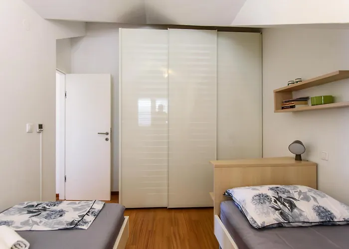 Apartment Hill Premium